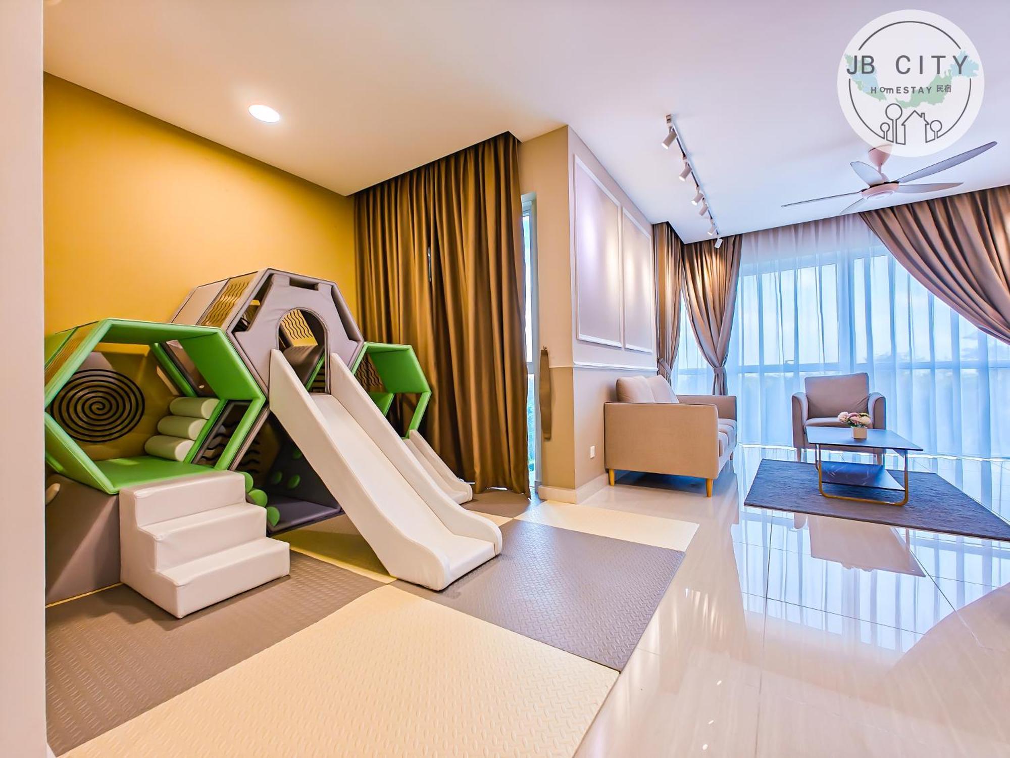 Medini Signature Suites By Rr Jbcity ヌサジャヤ エクステリア 写真