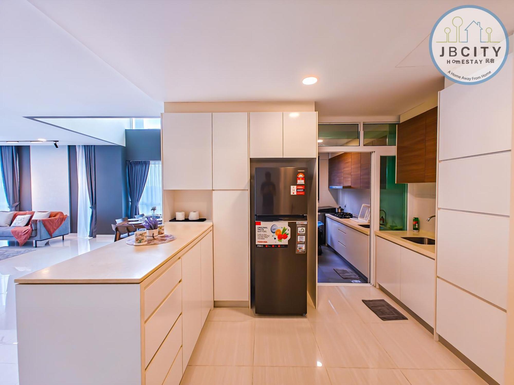 Medini Signature Suites By Rr Jbcity ヌサジャヤ エクステリア 写真